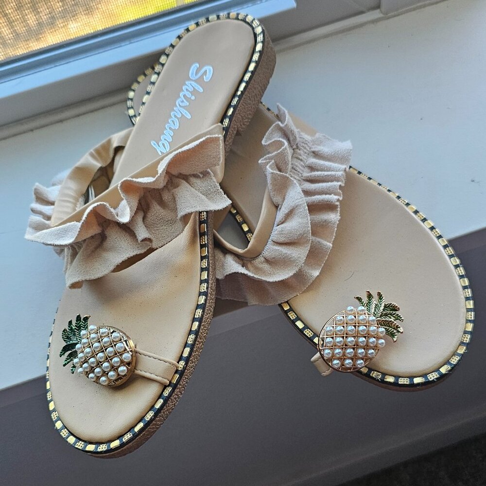 Sandals - womens
